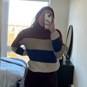 Turtleneck striped sweater